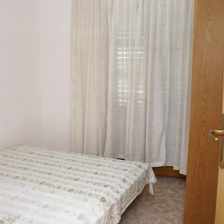 Kanica 1118b *